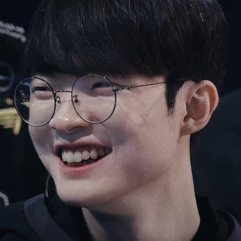 A moment captured by a fan of Faker