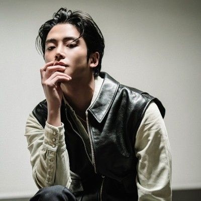 A moment captured by a fan of Rowoon