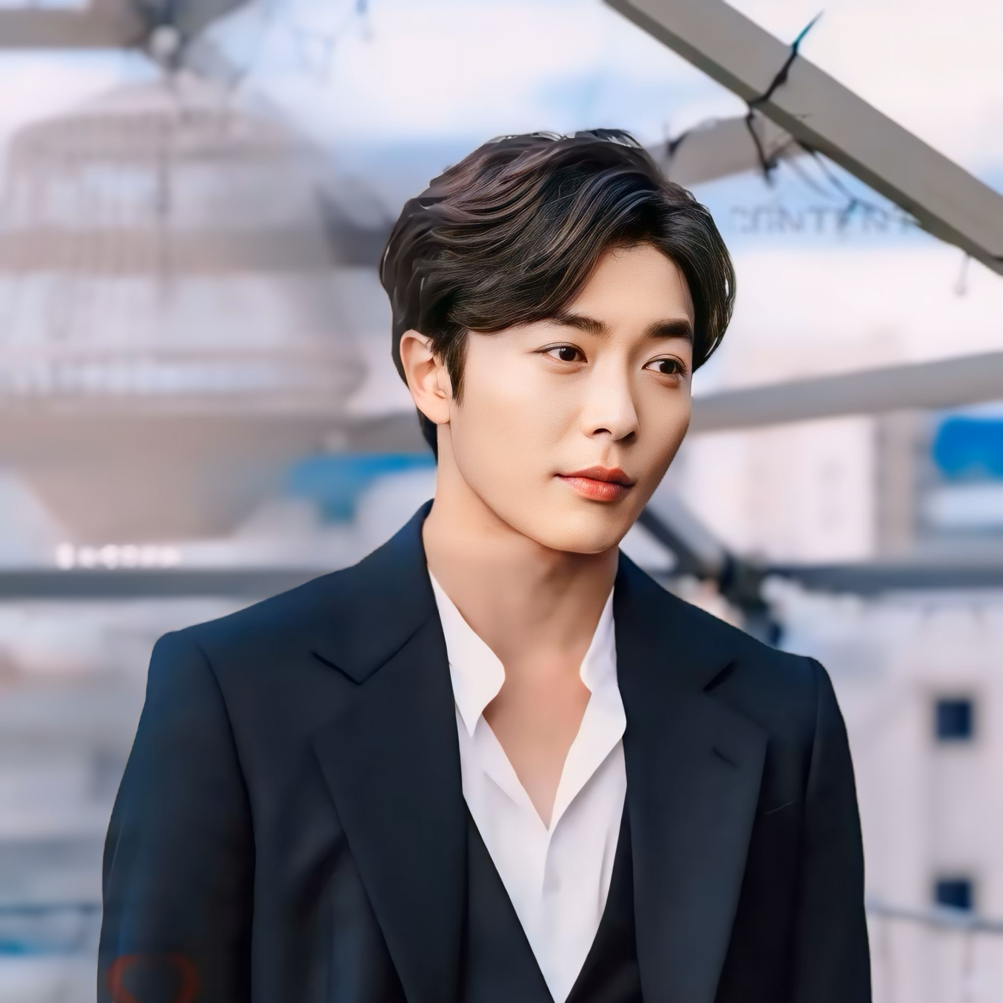 金材昱的最新照片