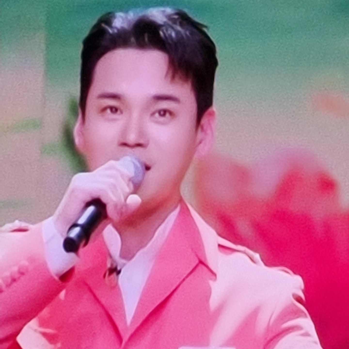 Latest photo of Lee Jung