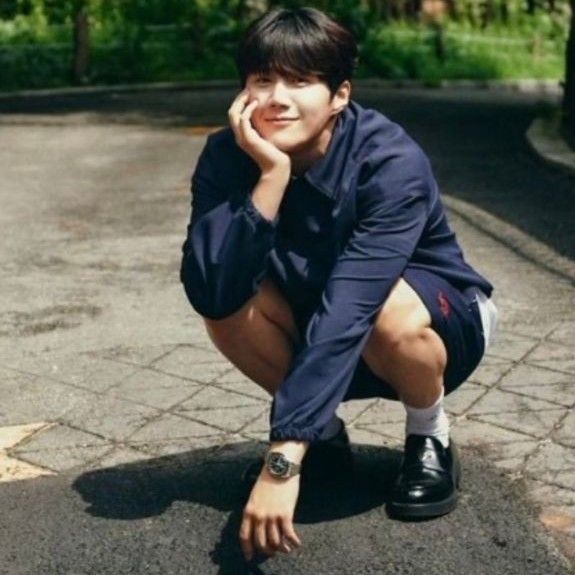 Behind-the-scenes cut of Kim Seonho