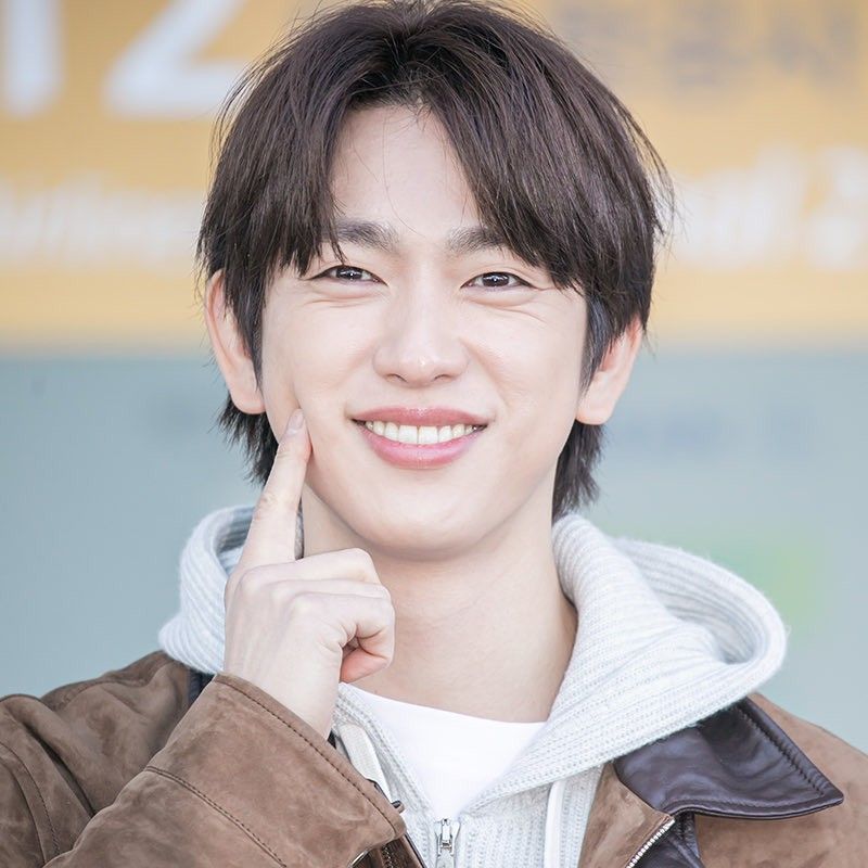 Latest photo of Park Jinyoung