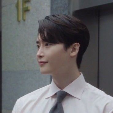李鍾碩的近期活動照
