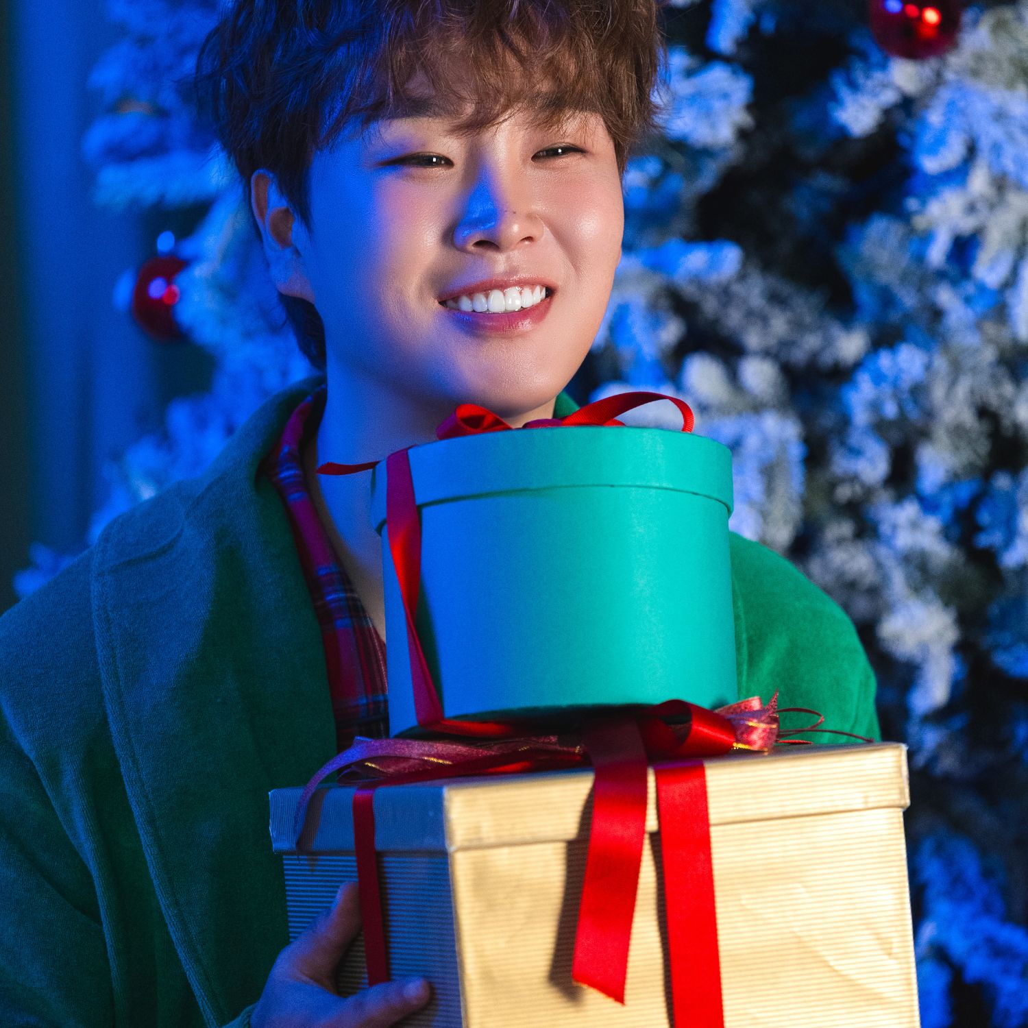 Recent activity shot of Song Minjun