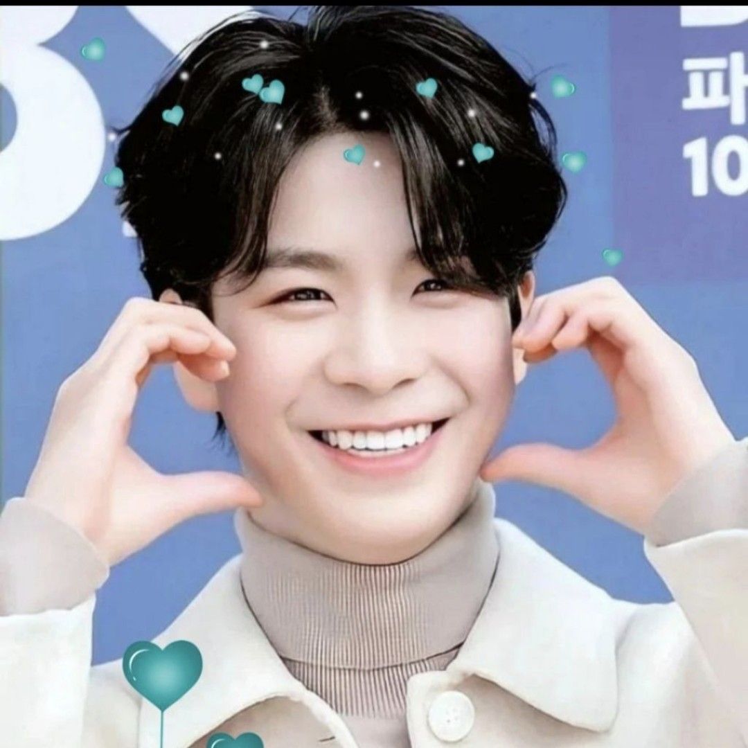 Recent activity shot of Jeong Dongwon
