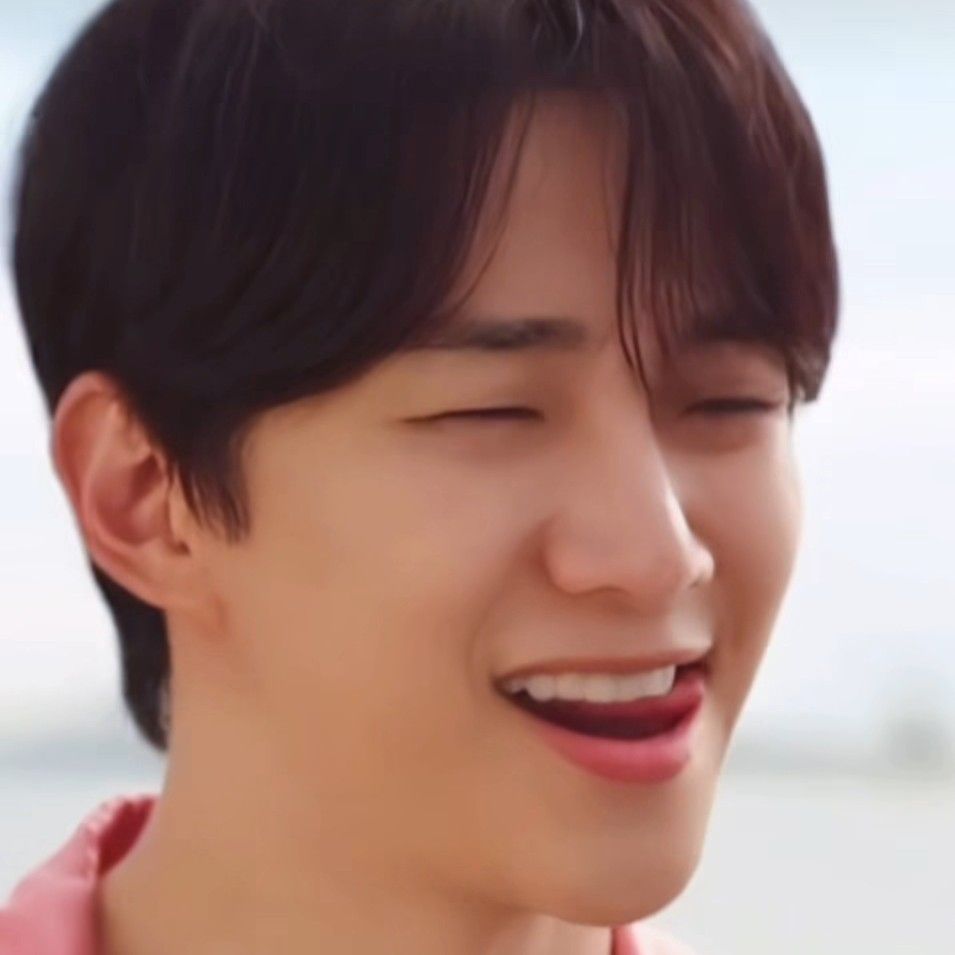 粉絲拍下的李俊昊瞬間