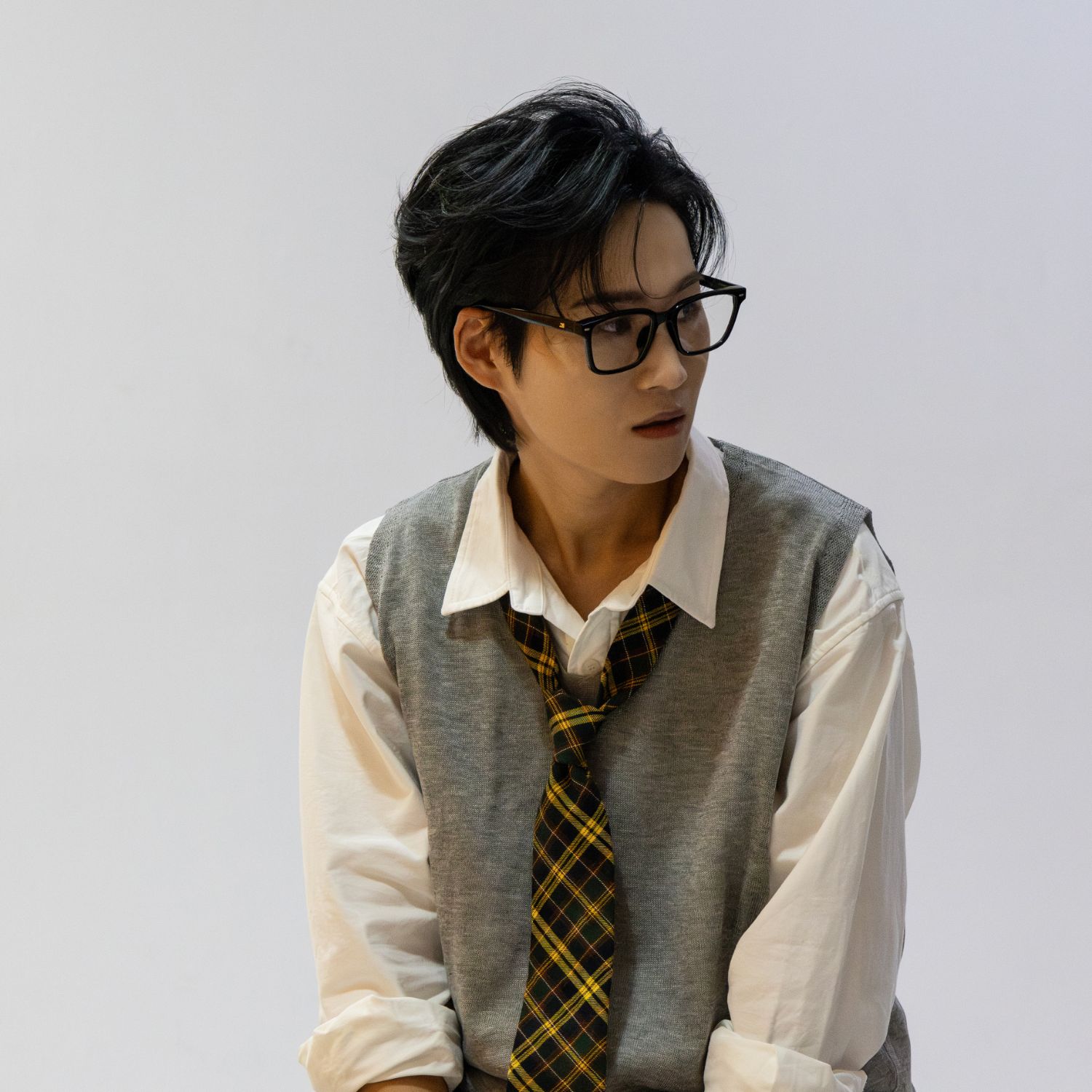 Behind-the-scenes cut of Kim Heejae