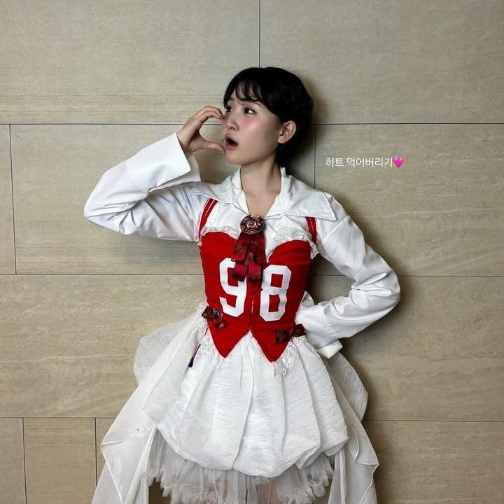 김다현의 비하인드 컷