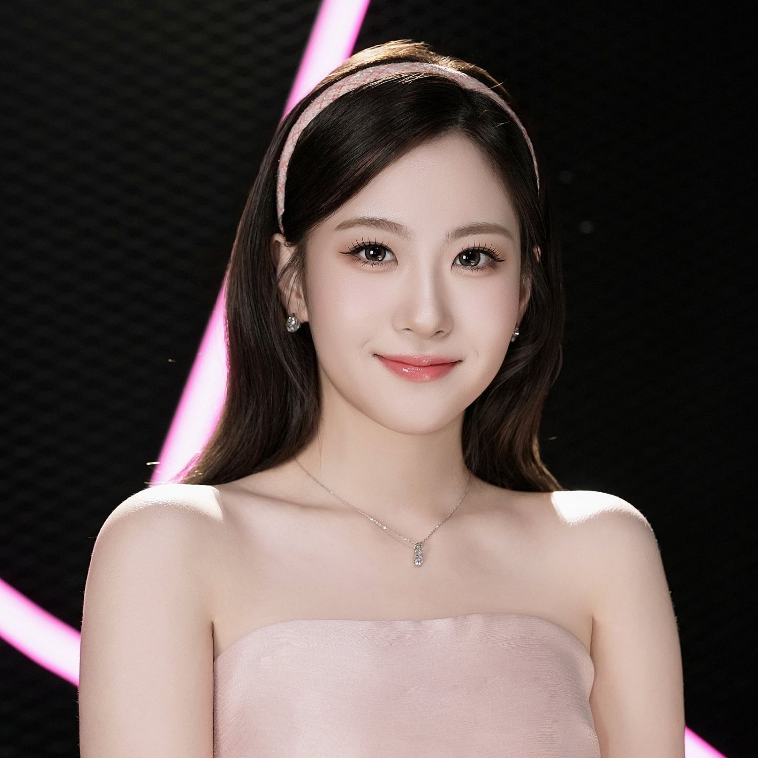 Momen yang diabadikan oleh penggemar Oh Yujin