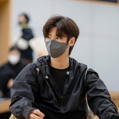 Behind-the-scenes cut of Kim Junsu (1991)