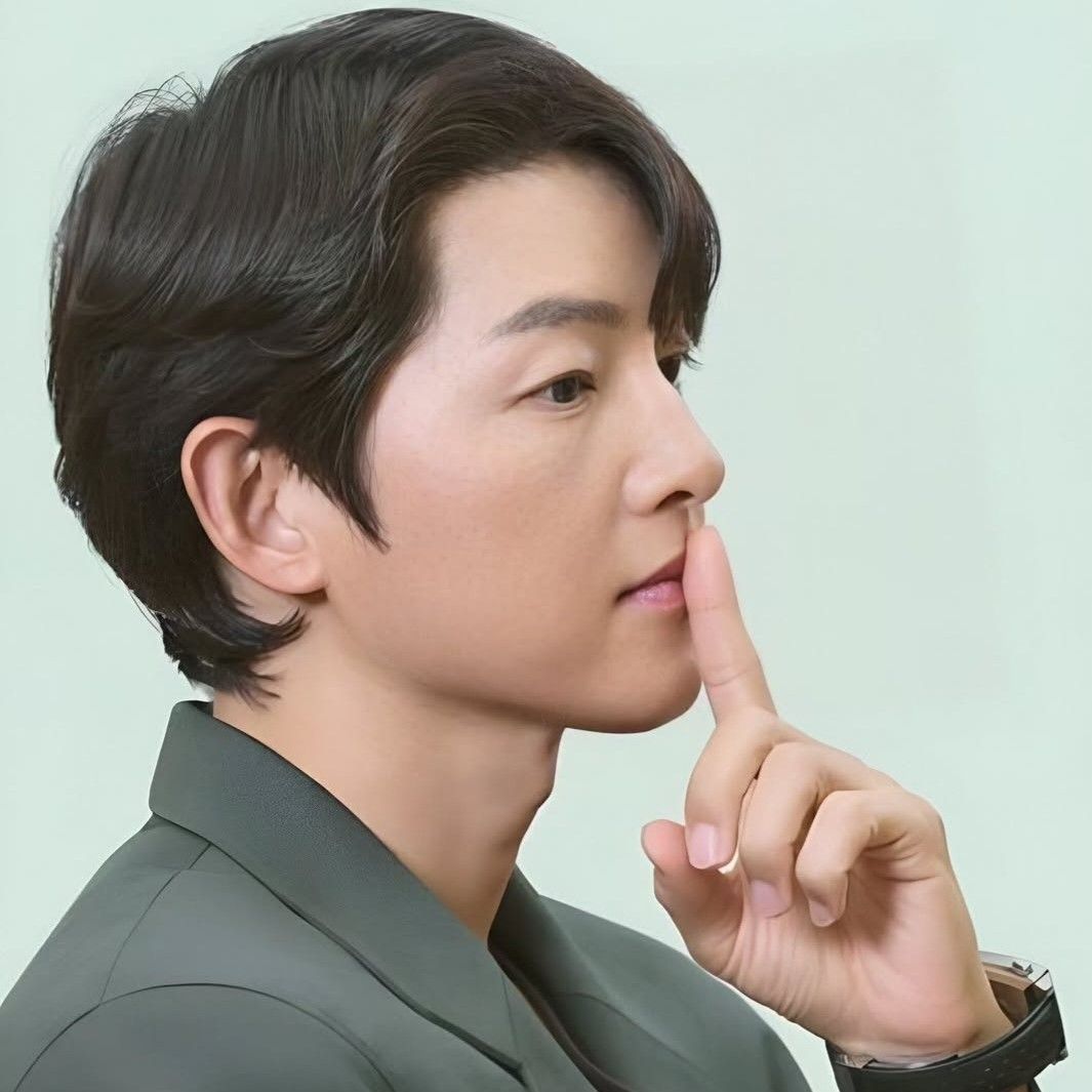 Latest photo of Song Joongki