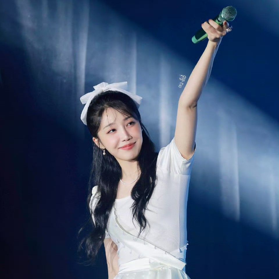 Latest photo of Jung Eunji