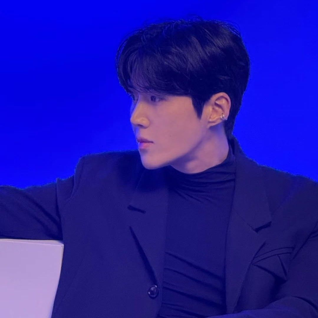 Behind-the-scenes cut of Kim Seonho