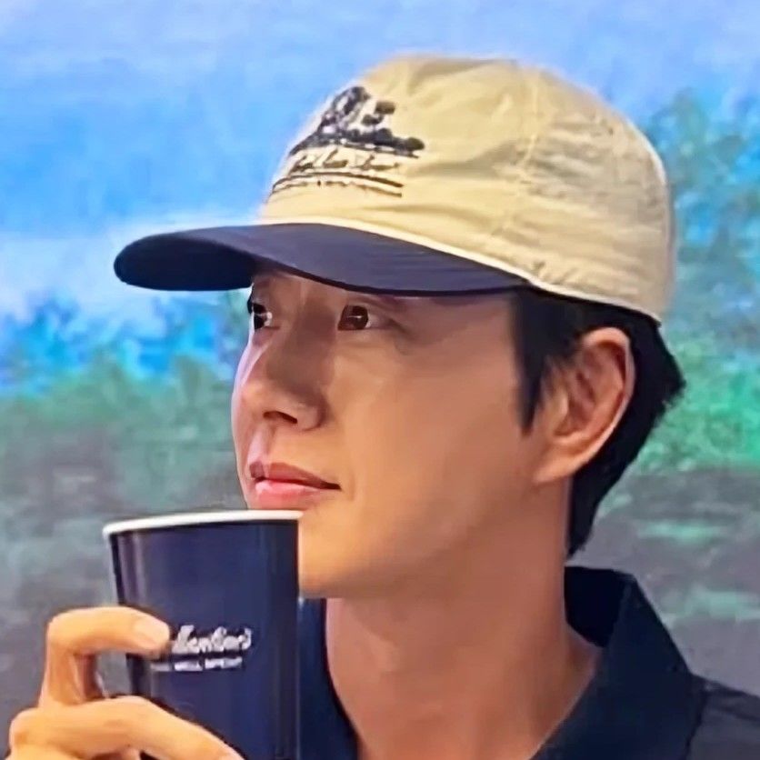 Behind-the-scenes cut of Park Haejin