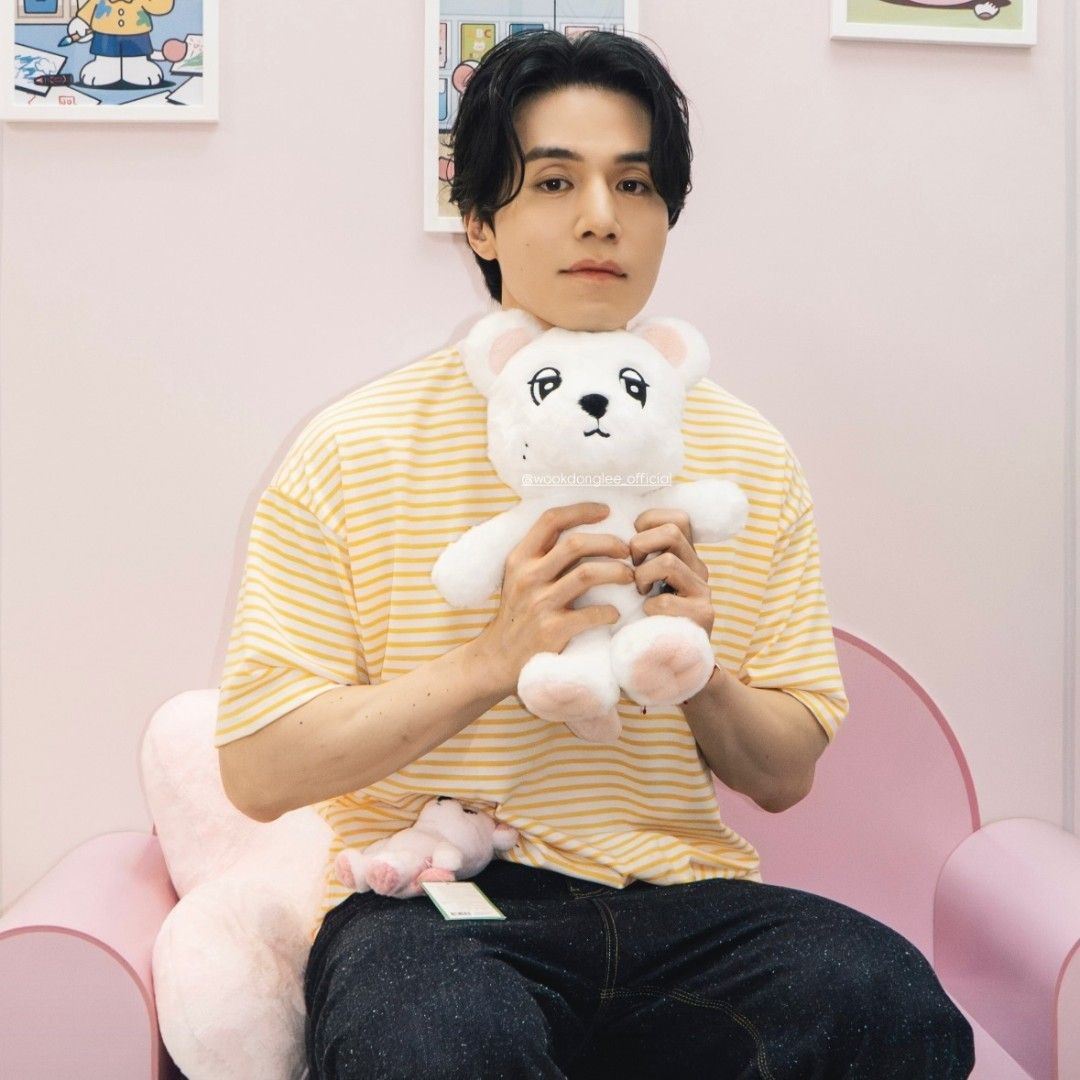 イ・ドンウクの最近の活動ショット