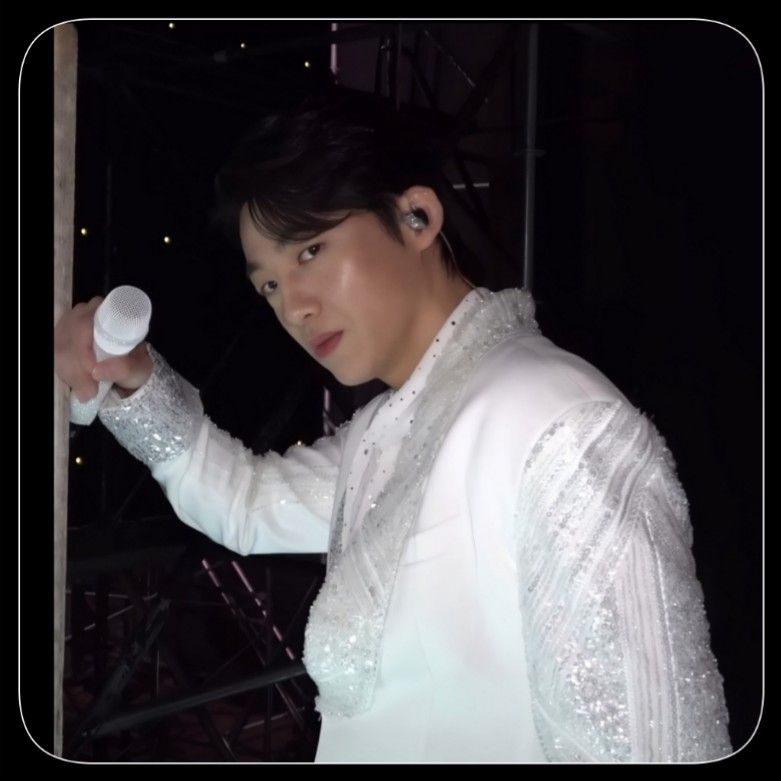 Latest photo of Shin Seungtae
