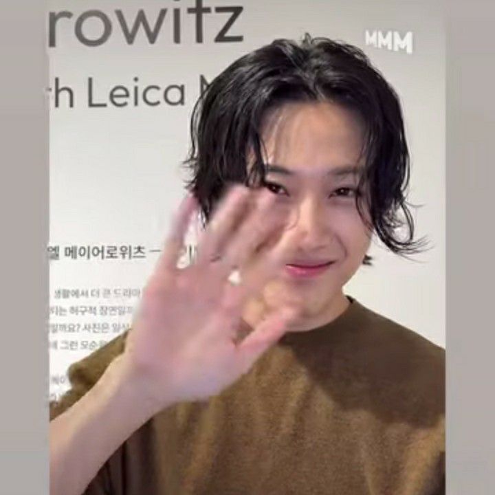 Recent activity shot of Lee Jongwon