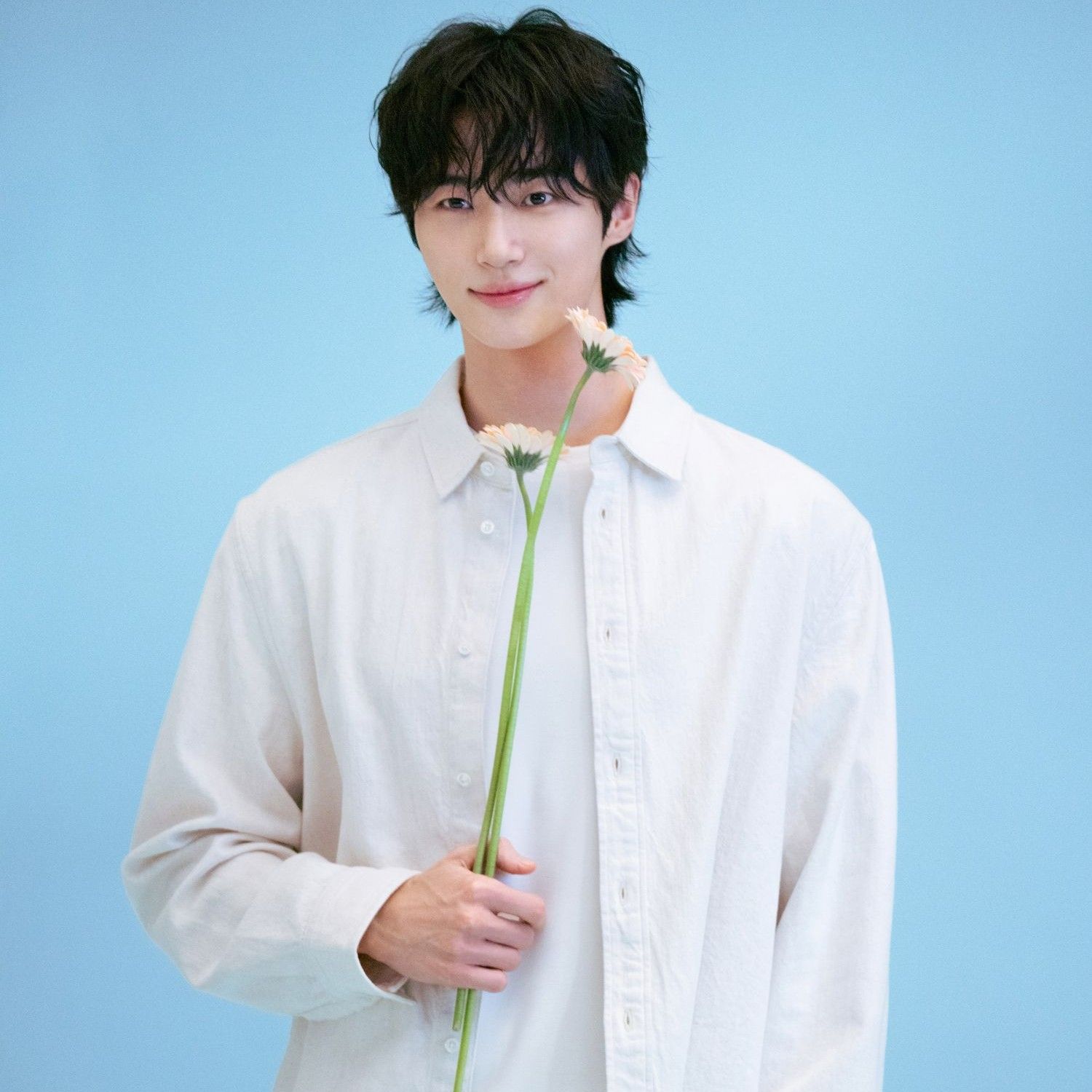 Behind-the-scenes cut of Byeon Wooseok
