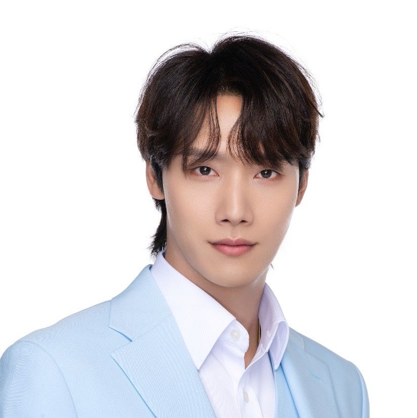 Behind-the-scenes cut of Choi Woojin