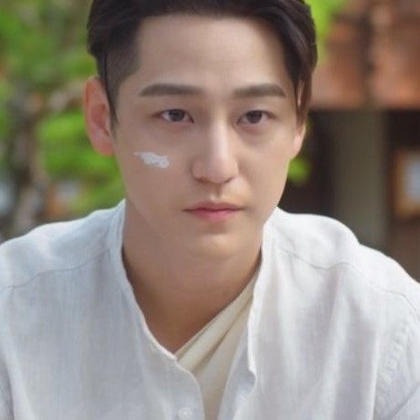 Latest photo of Kim Bum