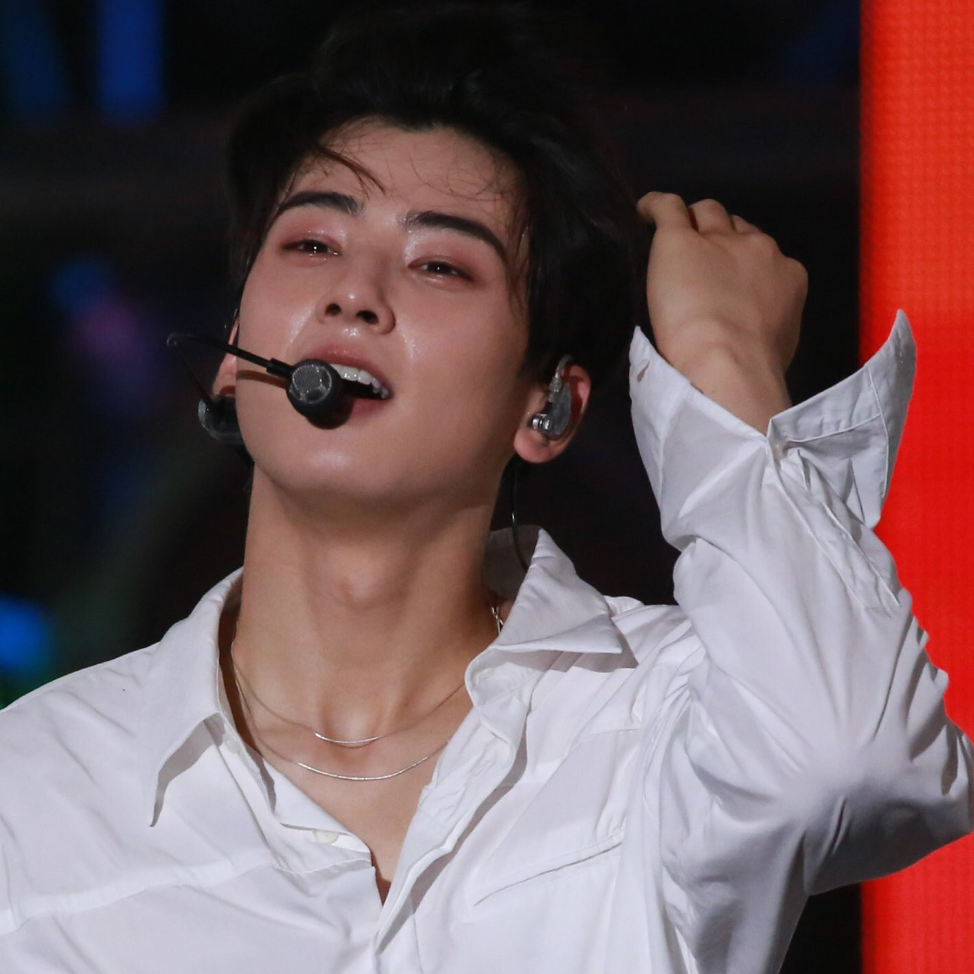 Cuplikan di balik layar dari Cha Eunwoo