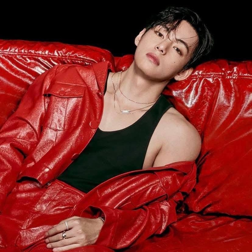 Latest photo of Kim Taehyung (V)