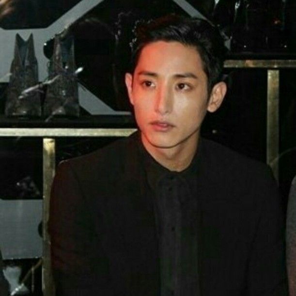 Behind-the-scenes cut of Lee Soohyuk