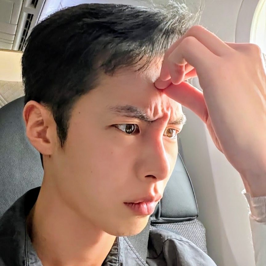 Recent activity shot of Lee Jaewook