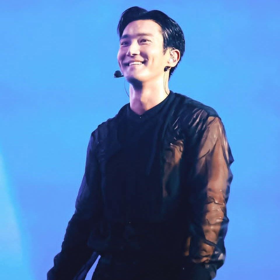 Latest photo of Choi Siwon