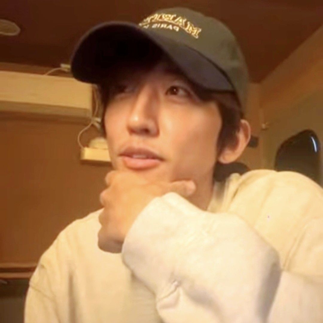 李承允的最新照片