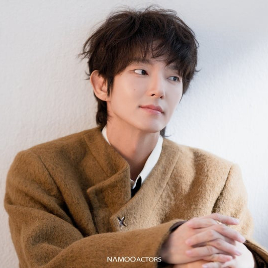 A moment captured by a fan of Lee Joongi