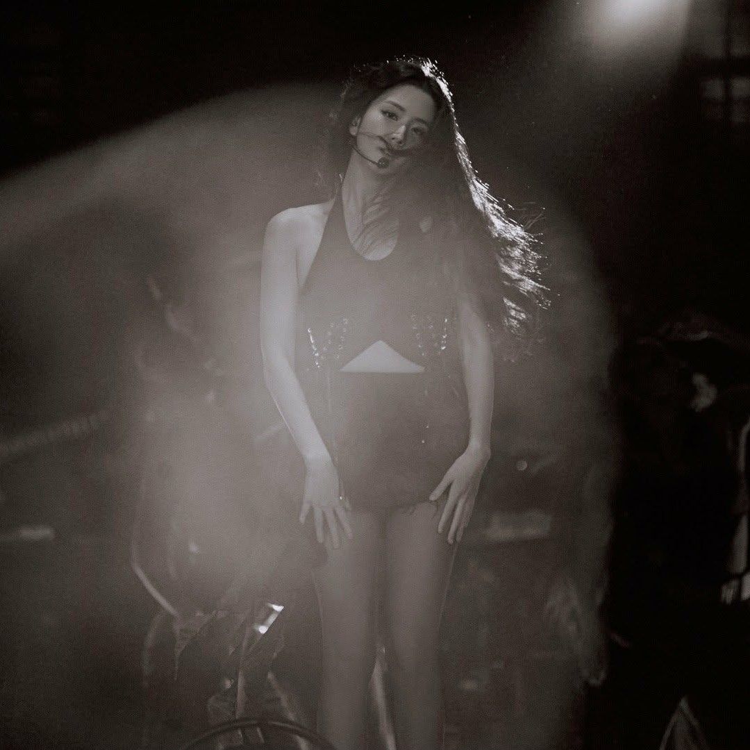 Latest photo of Jisoo (1995)