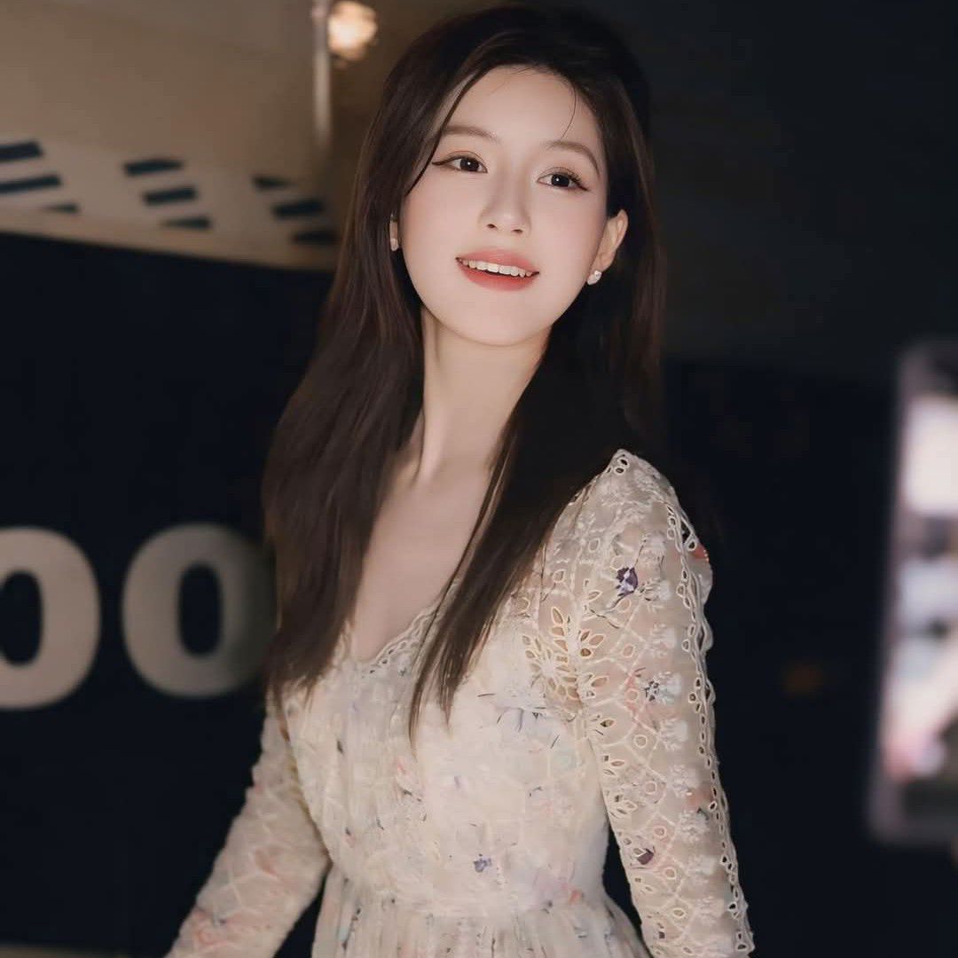 Behind-the-scenes cut of Zhao Lusi