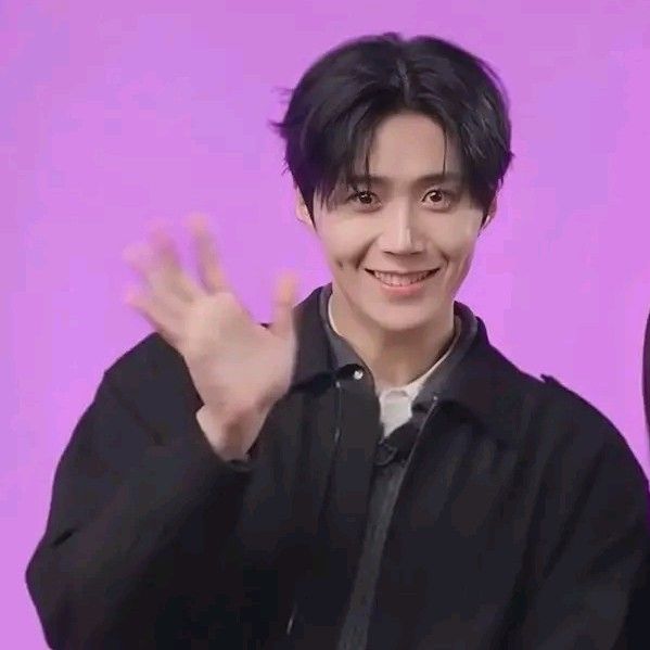 Recent activity shot of Kim Seonho