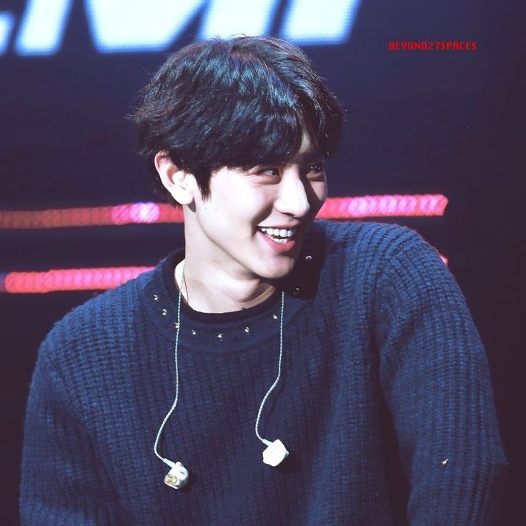 Behind-the-scenes cut of Chanyeol