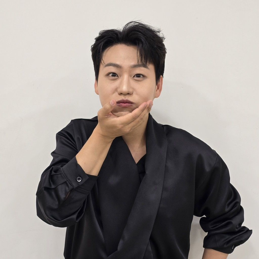 Latest photo of Min Soohyun