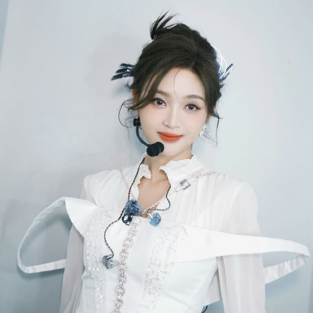 A moment captured by a fan of Wu Xuanyi