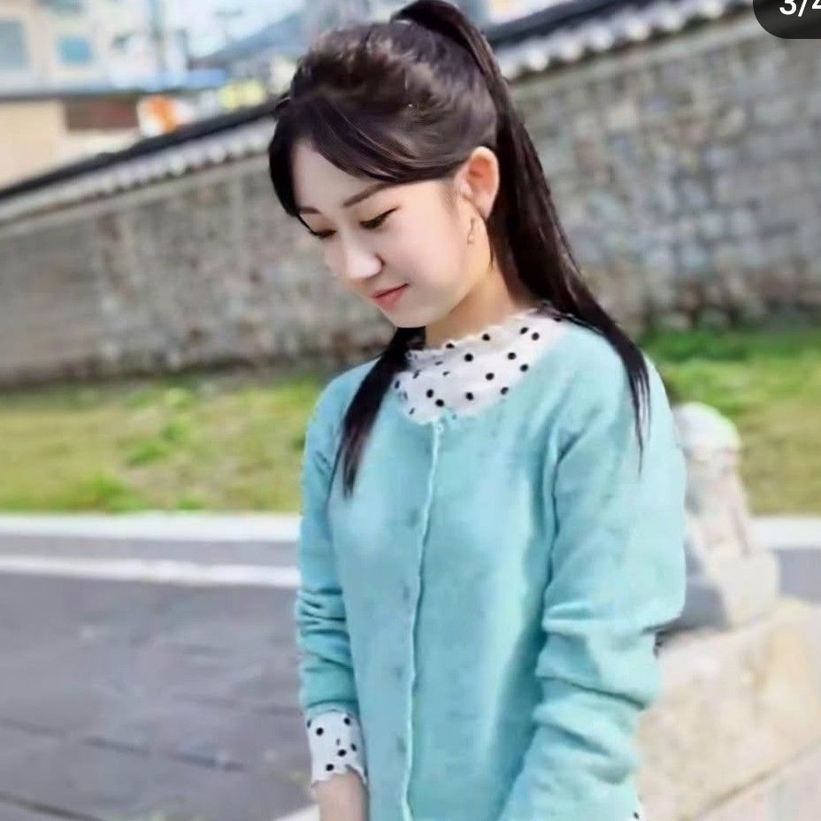 A moment captured by a fan of Jeon Yujin