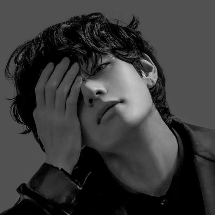 Recent activity shot of Kim Taehyung (V)