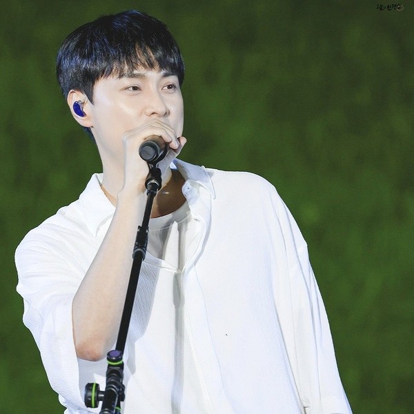 Top moment of Min Kyunghoon selected by the fandom