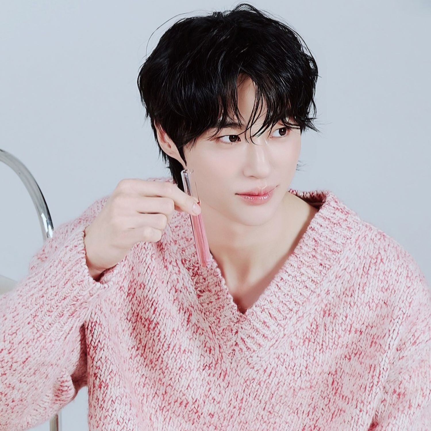 Recent activity shot of Byeon Wooseok