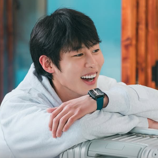 Recent activity shot of Lee Jaewook