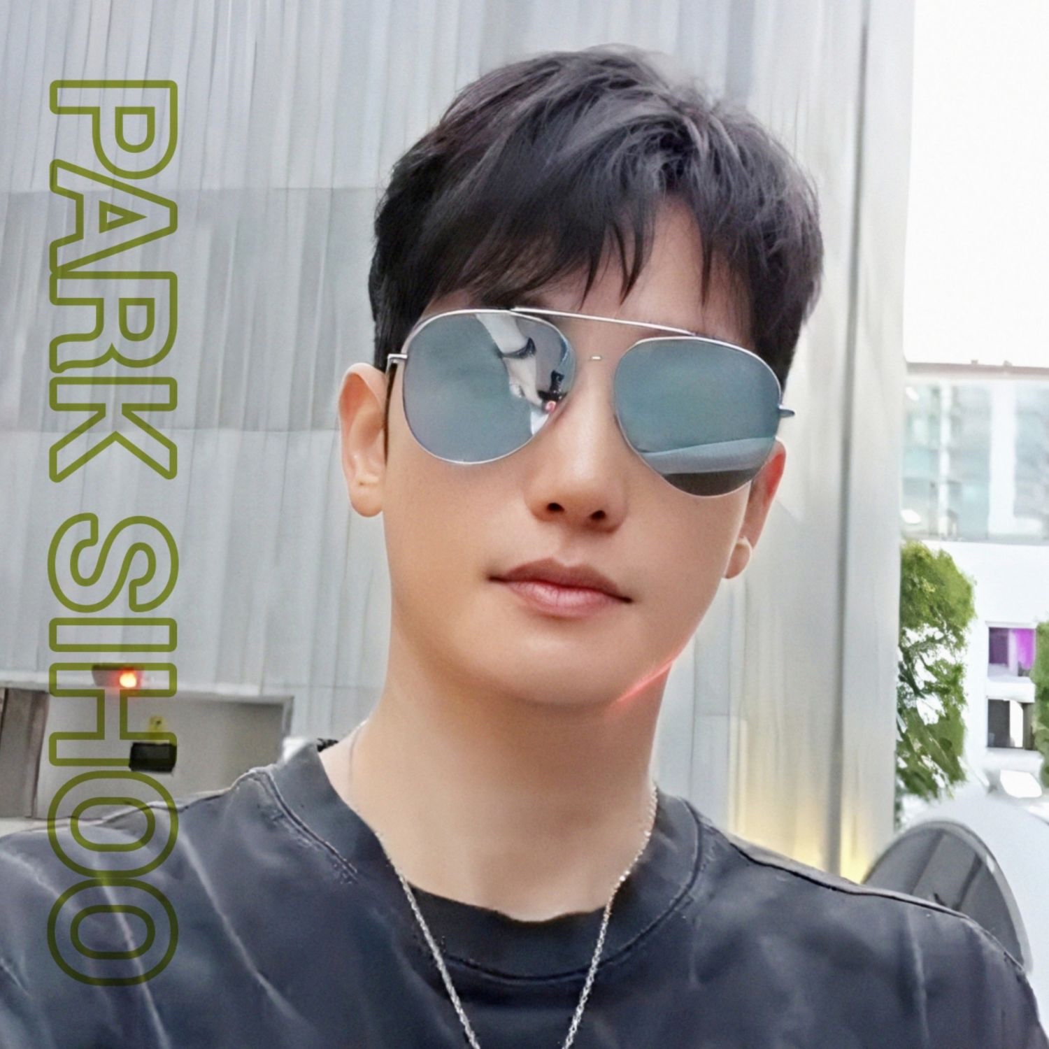 Behind-the-scenes cut of Park Sihoo