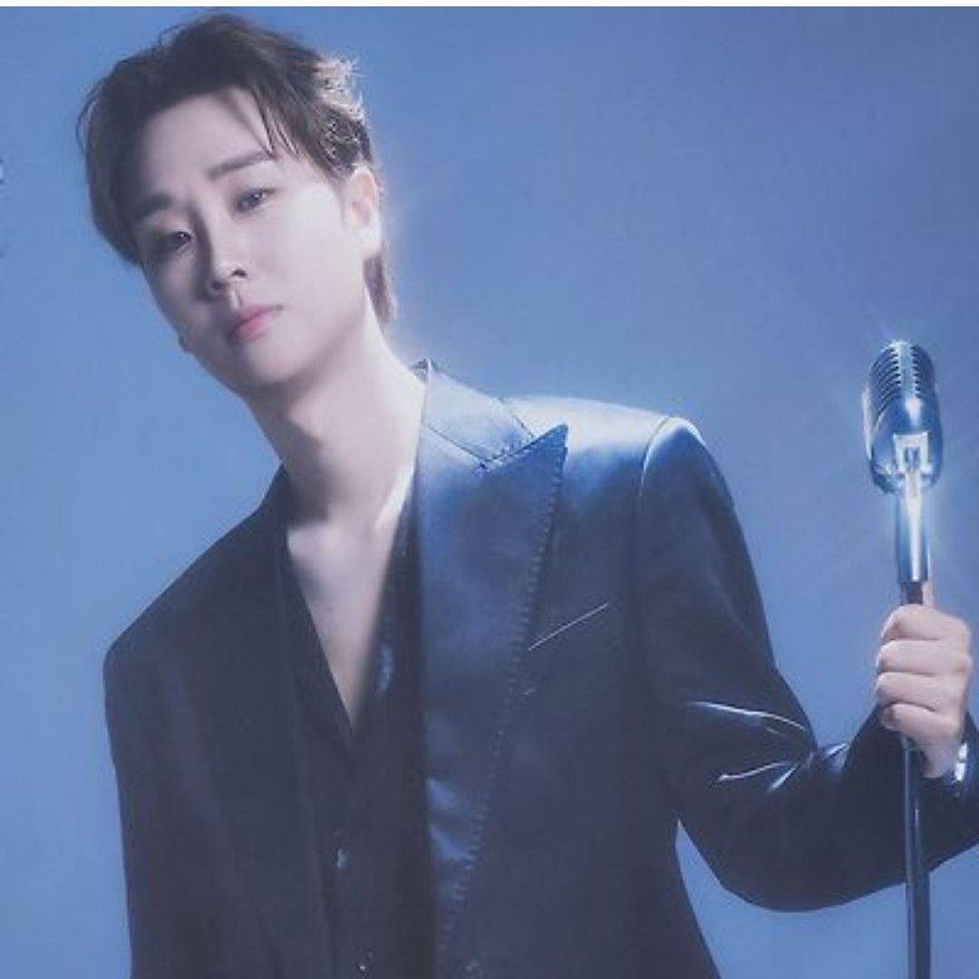 A moment captured by a fan of Song Minjun