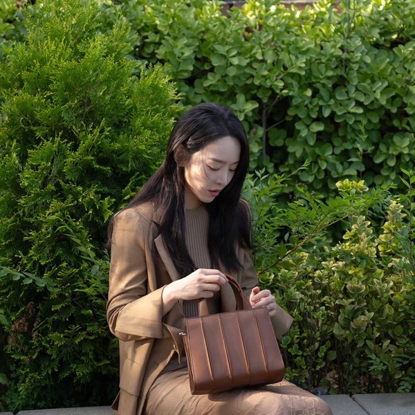Today’s standout profile photo of Shin Haesun on Choeaedol Celeb