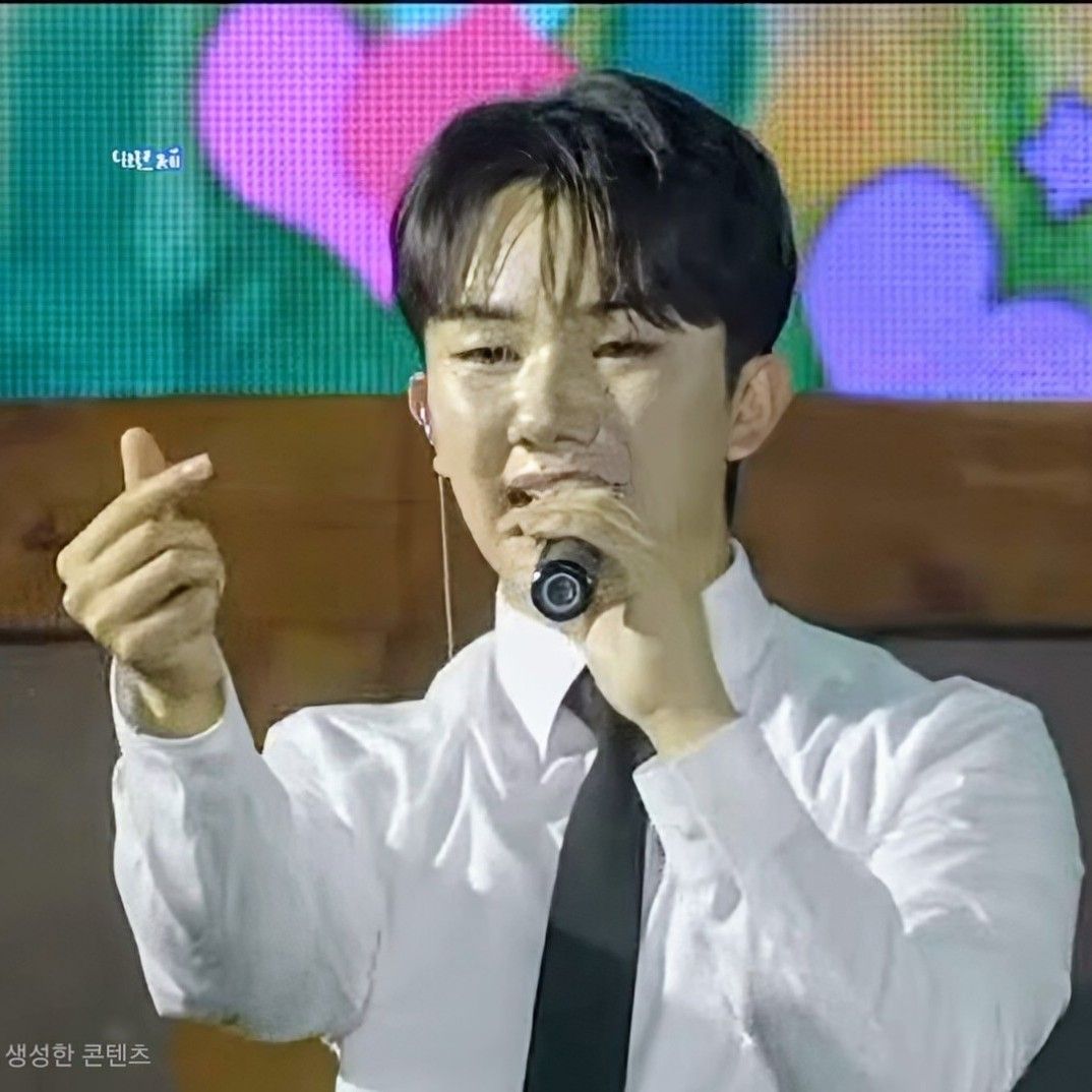 Behind-the-scenes cut of Nam Seungmin