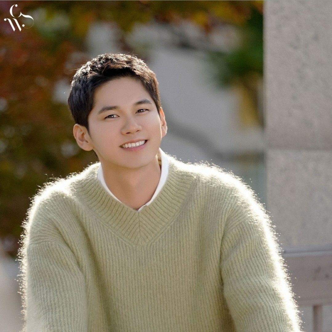 Latest photo of Ong Seongwu