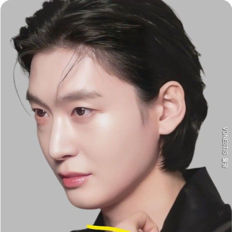 Latest photo of Kim Yongbin