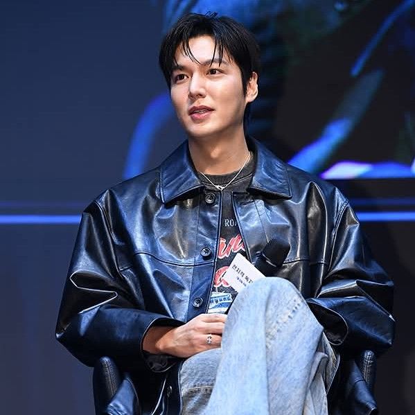 李敏镐的最新照片