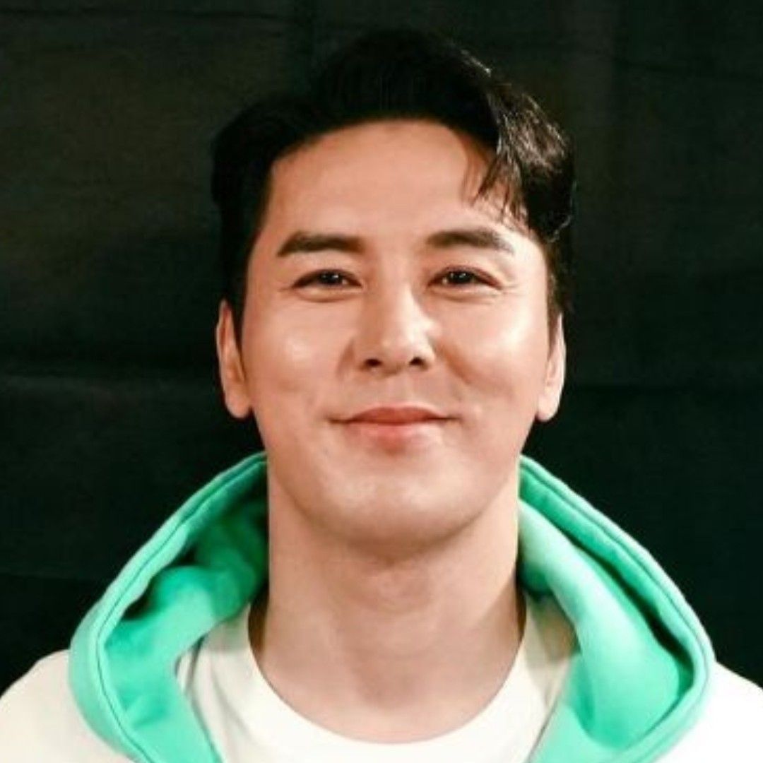 Recent activity shot of Jang Minho